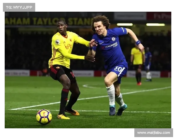 大卫路易斯在比赛中担任的主要位置及其战术作用解析