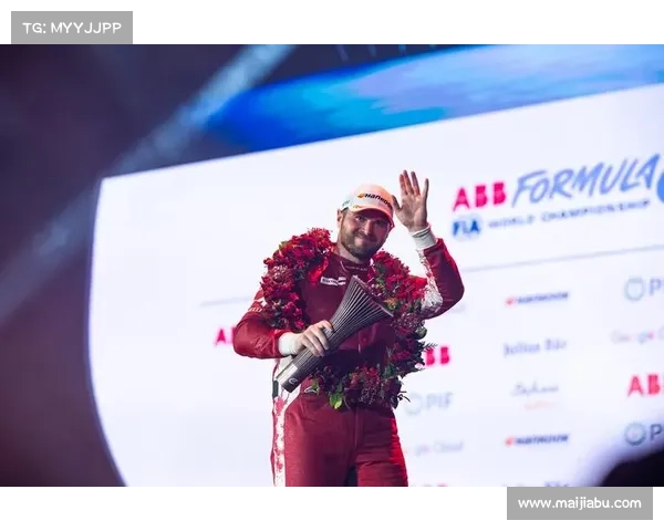 德国车手在国际方程式3锦标赛中力压群雄成功夺冠彰显实力