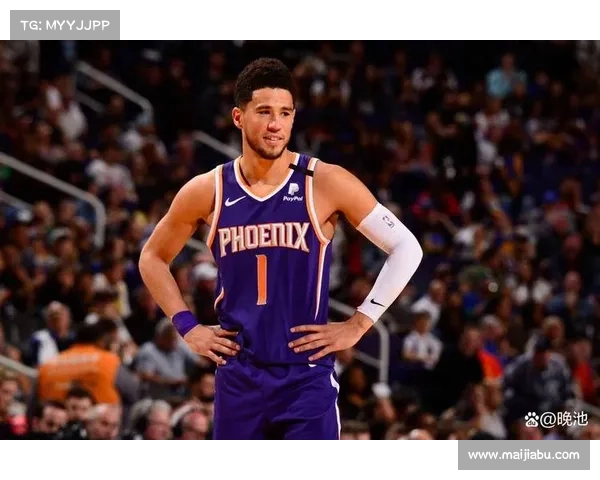 德文·布克与勒布朗·詹姆斯等NBA巨星的深厚友谊解析